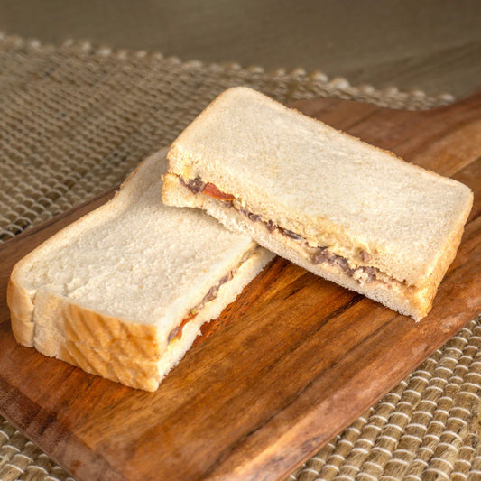 Munch'd Meals Roast Beef and Tomato Relish Sandwich